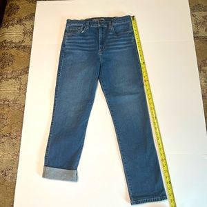 Joe’s Jeans High Rise Straight Leg Jeans size 29
